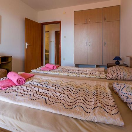 Apartments Tomica Novi Vinodolski Ngoại thất bức ảnh
