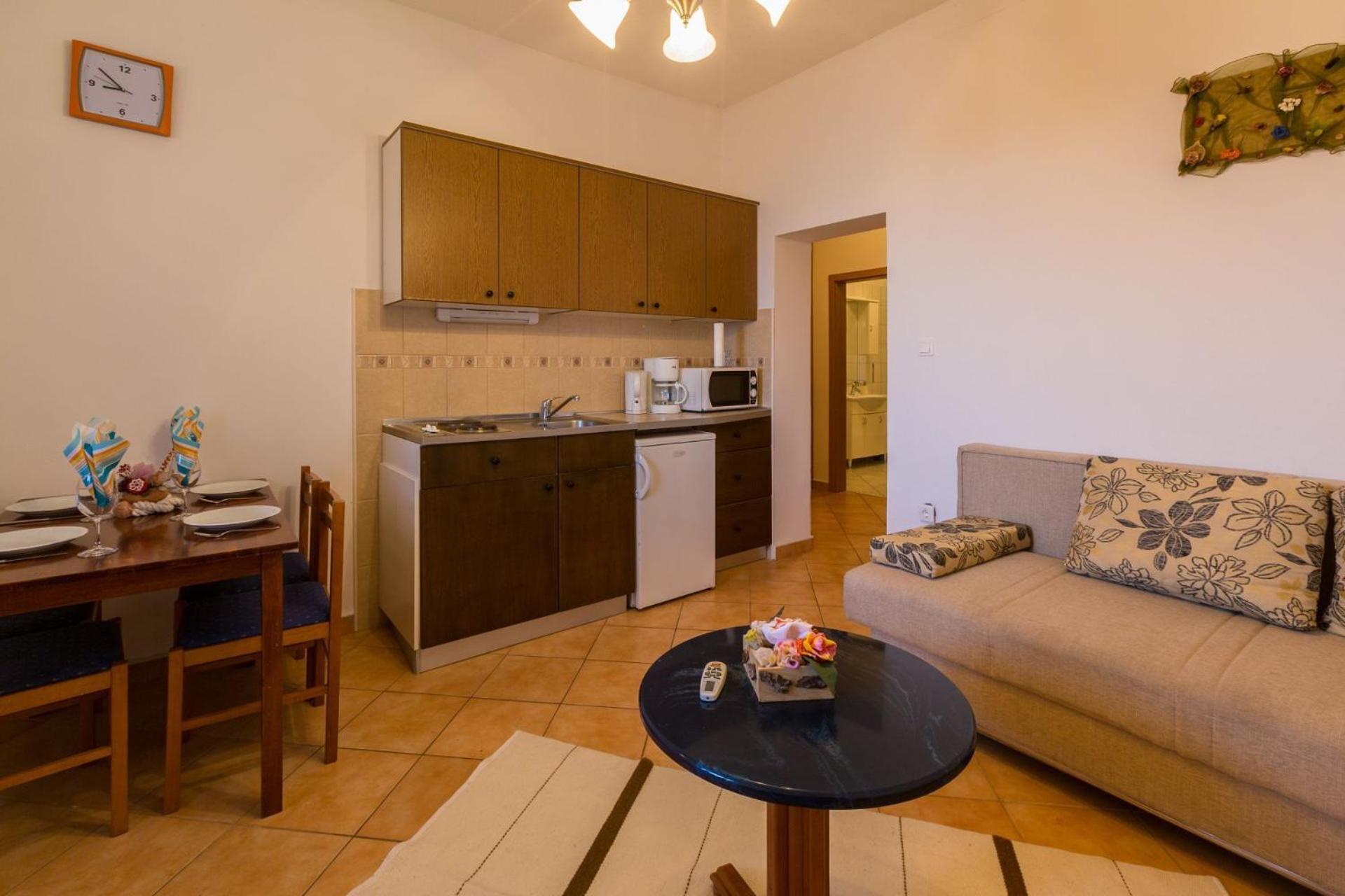 Apartments Tomica Novi Vinodolski Ngoại thất bức ảnh