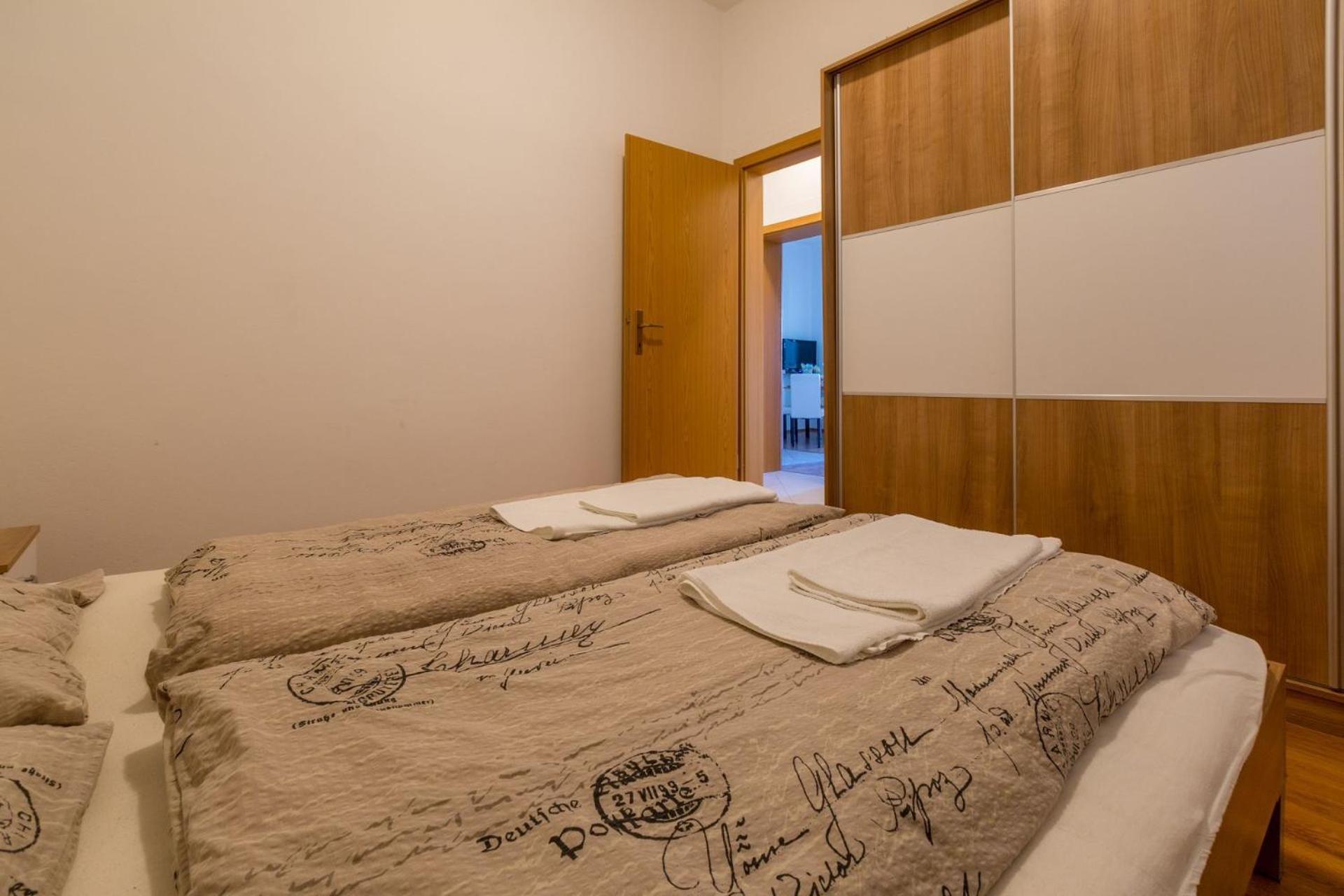 Apartments Tomica Novi Vinodolski Ngoại thất bức ảnh